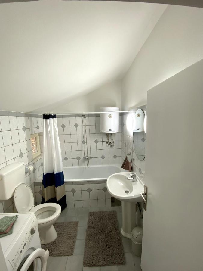 Twin Studio Apartments Zemun Belgrade Exterior photo