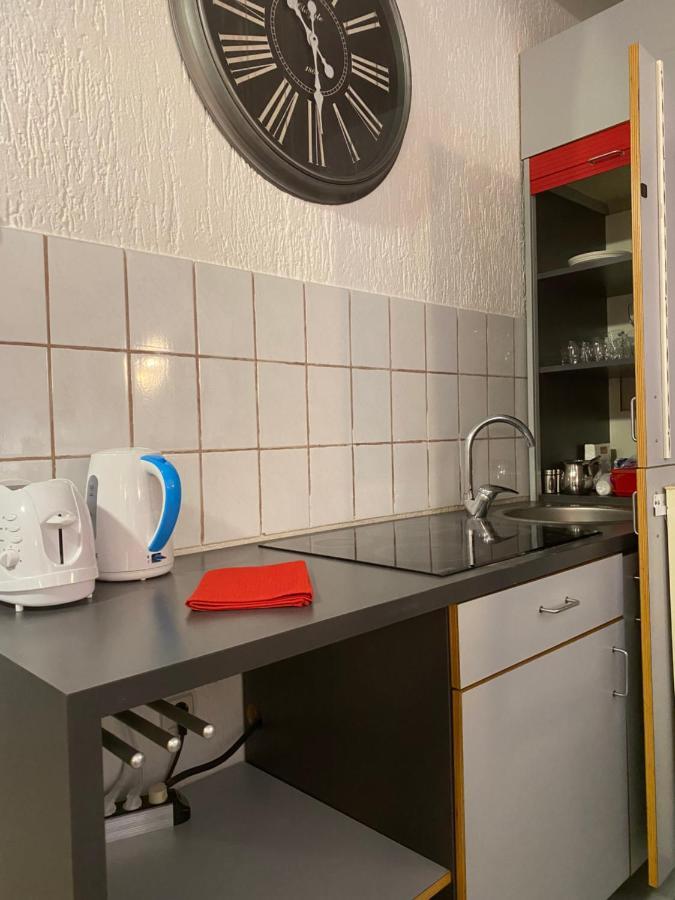 Twin Studio Apartments Zemun Belgrade Exterior photo